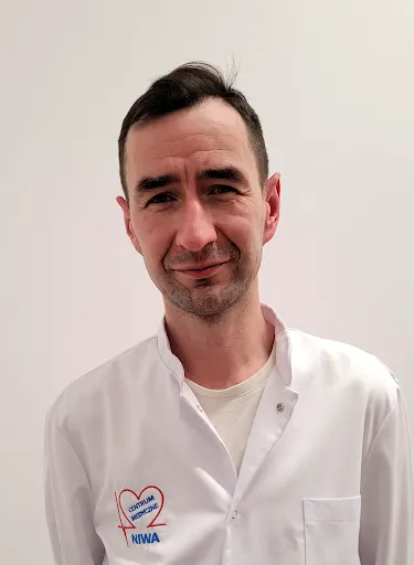 lek. med. Sławomir Bednarz